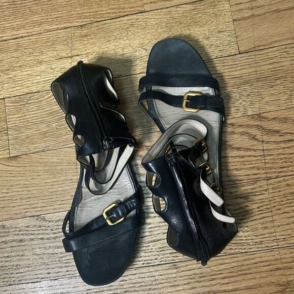 PRADA GLADIATOR BLACK LEATHER SANDALS SIZE 41/10 - Picture 3 of 11